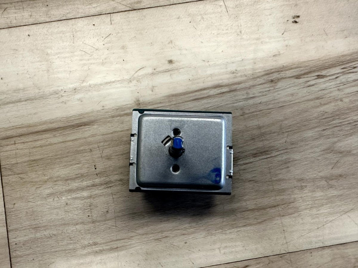 DG44 - 01005B Samsung Range Single - Energy Regulator Switch DG44 - 01005A - ApplianceSolutionsHub