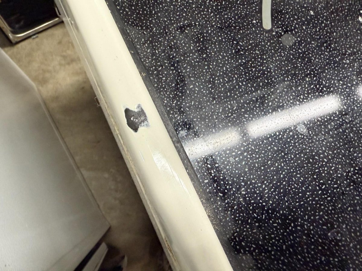 KENMORE RANGE COOKTOP CHIPPED NO BURNERS GLASS TOP ONLY PART  316456257 - ApplianceSolutionsHub