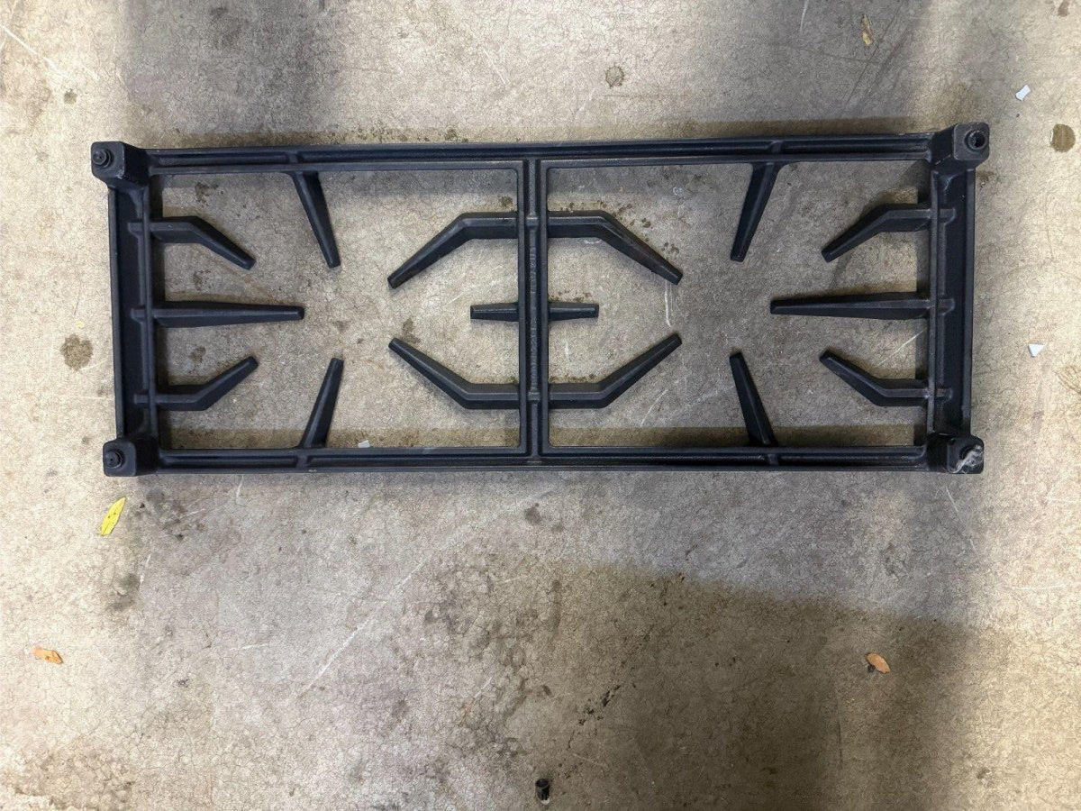 Thermador Slide in Range Center Burner GRate For Model PRD305WHU - ApplianceSolutionsHub