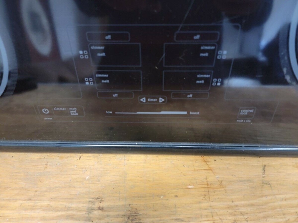 Whirlpool Stove Oven Cook Top Main Black No CRACKS! Part  W10636385 W10451474 - ApplianceSolutionsHub