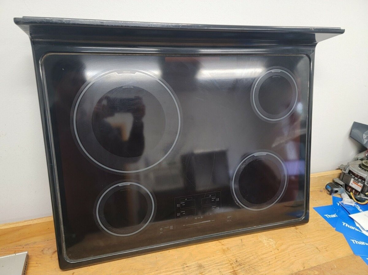 Whirlpool Stove Oven Cook Top Main Black No CRACKS! Part  W10636385 W10451474 - ApplianceSolutionsHub