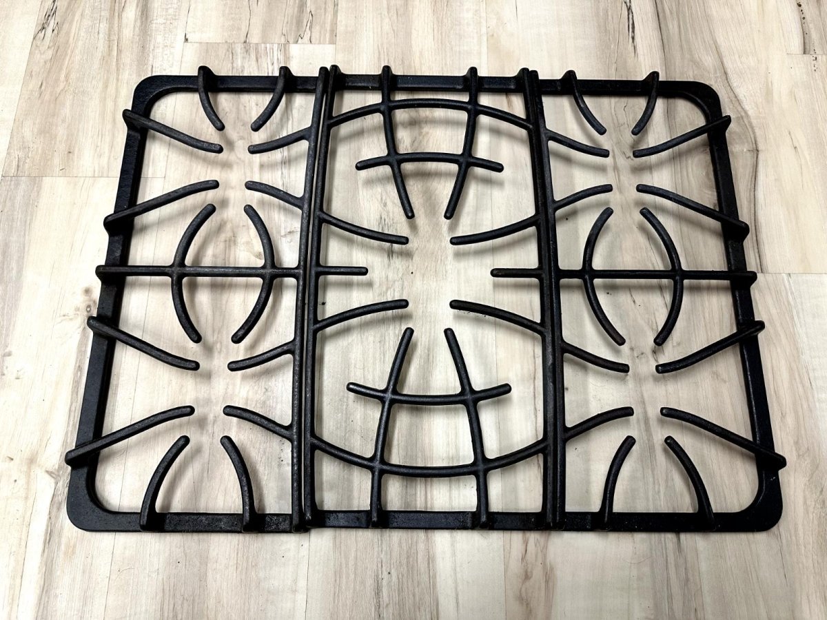 316499502 316499806 FRIGIDAIRE RANGE BURNER GRATE SET free shipping - ApplianceSolutionsHub