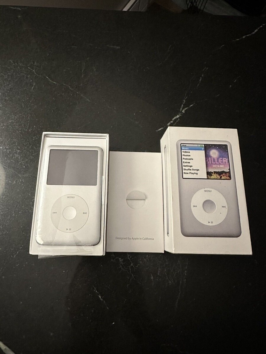 Apple iPod Classic 160GB 7th Gen Silver A1238 - ApplianceSolutionsHub