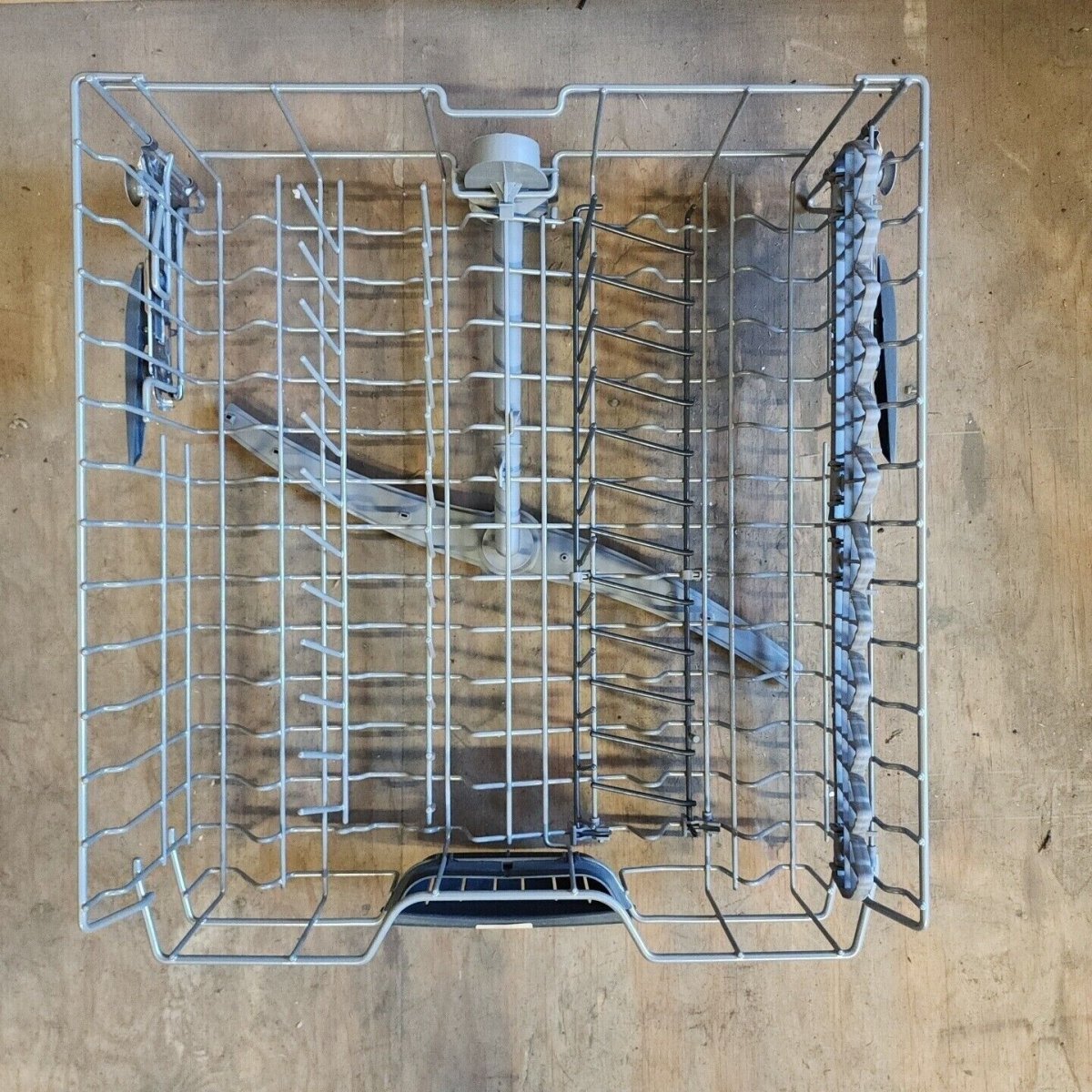 Bosch Dishwasher Upper Rack 00689874 - ApplianceSolutionsHub