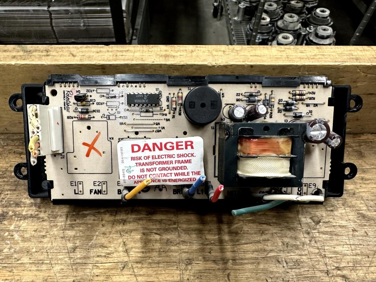 Genuine GE Oven Control Board 191D1001P005 WB27T10083 - ApplianceSolutionsHub