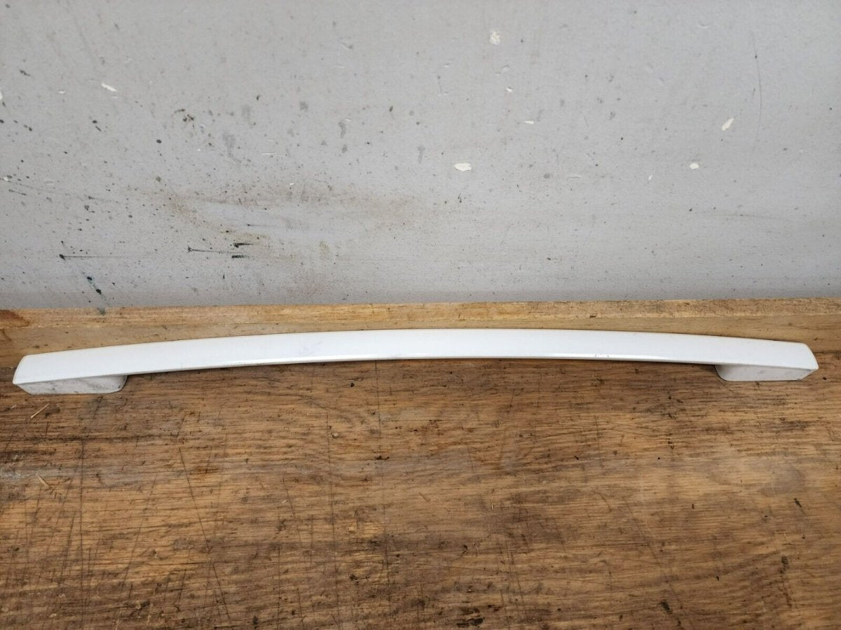 Whirlpool Oven Door Handle W10323588 W10118384 WHITE AE04 - ApplianceSolutionsHub